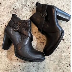 Born Shola Black Leather Ankle Boots Buckle Strap Block Heel Booties Womens 7